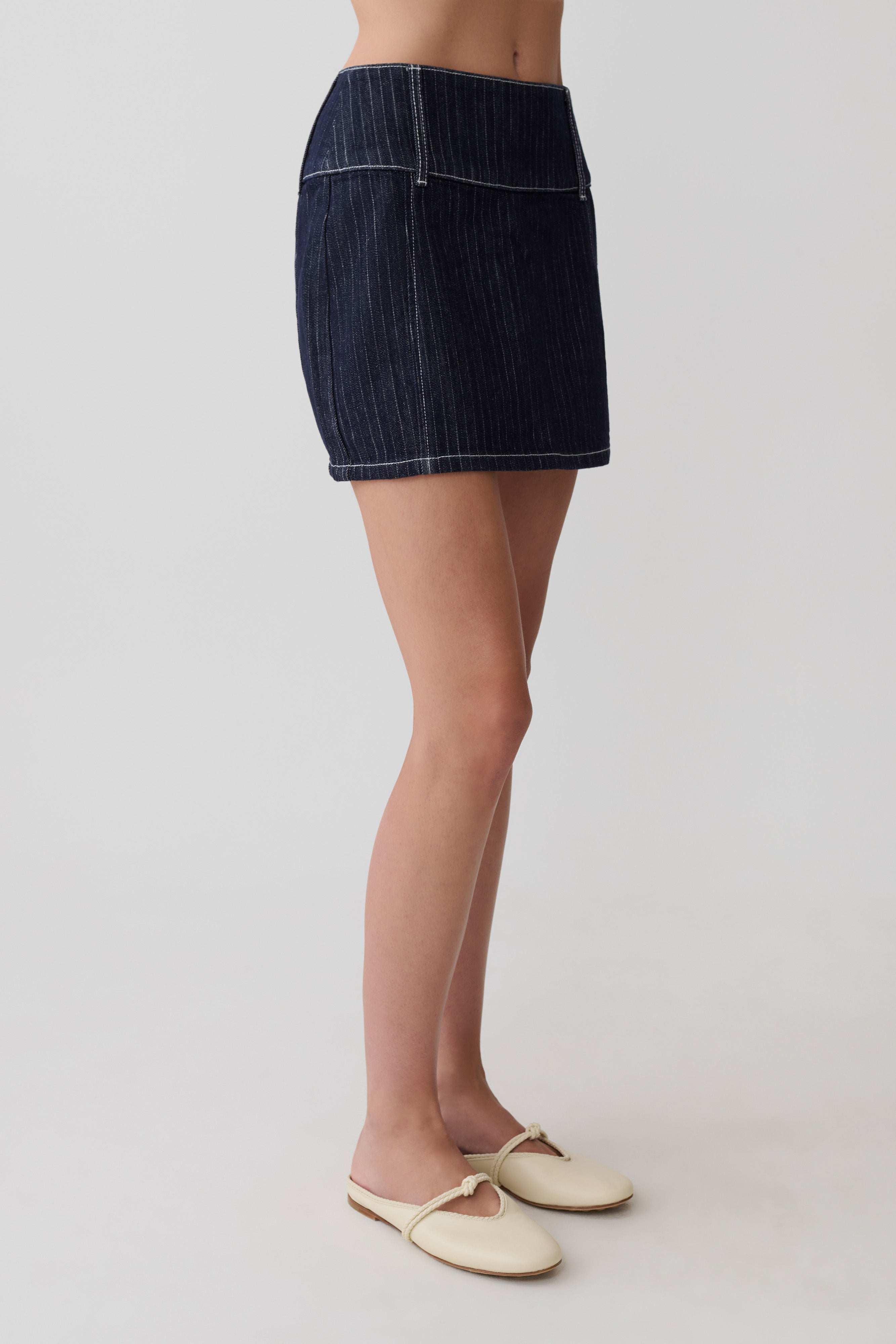 Loraine Mid Rise Denim Mini Skirt - Indigo Pinstripe